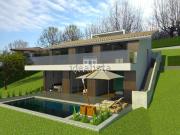 Case e ville in vendita di 320 m² in Via Monstagol