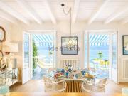 Case e ville in vendita di 320 m² in Via Regina, 100