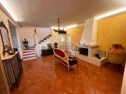 Case e ville in vendita di 320 m² in Via Rocca Priora, 3