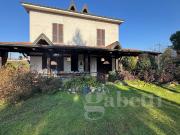 Case e ville in vendita di 320 m² in Via Roma