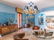 Case e ville in vendita di 320 m² in Via Roma