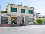 Case e ville in vendita di 320 m² in Via Tosco...