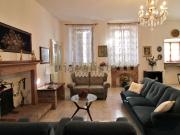 Case e ville in vendita di 322 m² in Via Massimo Ferrari, 12