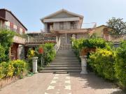 Case e ville in vendita di 323 m² in Via Monsignor...