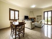 Case e ville in vendita di 323 m² in Via Trausella, 13