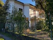 Case e ville in vendita di 325 m² in Contrada tremoli