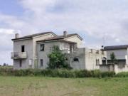 Case e ville in vendita di 325 m² in Via Giacomo Leopardi