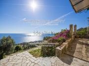 Case e ville in vendita di 325 m² in Via San Rocchino di...