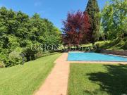 Case e ville in vendita di 326 m² in Via Porta Parma