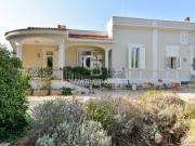 Case e ville in vendita di 327 m² in Via Benedetto Leuzzi