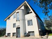 Case e ville in vendita di 330 m²