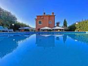 Case e ville in vendita di 330 m²