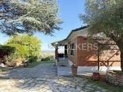 Case e ville in vendita di 330 m² in Strada Provinciale...