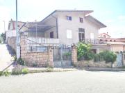 Case e ville in vendita di 330 m² in Via Alessandro...
