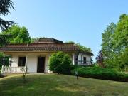 Case e ville in vendita di 330 m² in Via Dante Alighieri