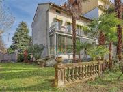 Case e ville in vendita di 330 m² in Via Luigi Maino, 7