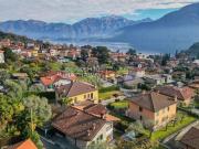 Case e ville in vendita di 332 m² in Via Rima