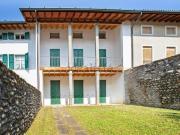 Case e ville in vendita di 334 m² in Via Agliardi