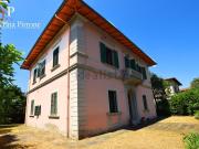 Case e ville in vendita di 335 m² in Via Fratelli Cairoli, 1