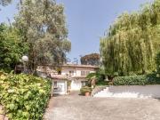 Case e ville in vendita di 335 m² in Via Leonardo Fibonacci