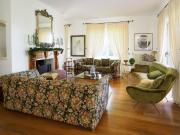 Case e ville in vendita di 335 m² in Viale degli Ulivi, 176