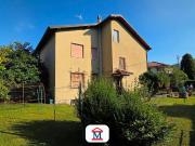 Case e ville in vendita di 336 m² in Via Manganoni Giuseppe