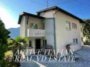 Case e ville in vendita di 338 m² in Strada Totone, 30