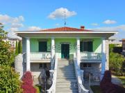 Case e ville in vendita di 338 m² in Via Monfalcone