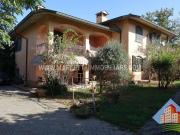 Case e ville in vendita di 340 m²