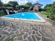 Case e ville in vendita di 340 m²