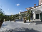 Case e ville in vendita di 340 m² in Strada delle Catene, 89