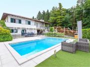 Case e ville in vendita di 340 m² in Via Brianza