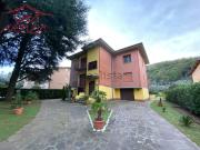 Case e ville in vendita di 340 m² in Via di Moriano