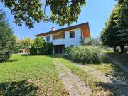 Case e ville in vendita di 340 m² in Via Trieste