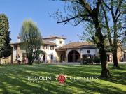 Case e ville in vendita di 341 m²