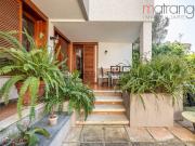 Case e ville in vendita di 341 m² in Via Alfredo...