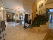 Case e ville in vendita di 341 m² in Via Amenano