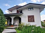 Case e ville in vendita di 342 m² in Via Guido Gozzano, 22