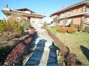 Case e ville in vendita di 342 m² in Viale Europa, 14