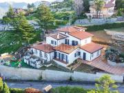 Case e ville in vendita di 345 m² in Via Umberto...