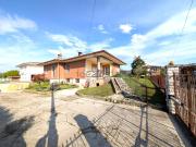 Case e ville in vendita di 345 m² in Via X Giornate, 2