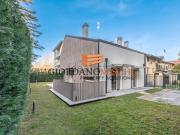 Case e ville in vendita di 347 m² in Via A. Ponchielli, 49