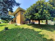 Case e ville in vendita di 348 m² in Via XXV Aprile