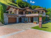 Case e ville in vendita di 349 m² in Via Padre Pigato