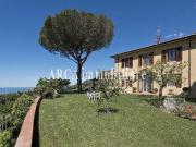 Case e ville in vendita di 350 m²