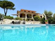 Case e ville in vendita di 350 m² in Contrada Avola Antica