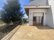 Case e ville in vendita di 350 m² in Strada Provinciale 32