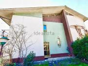 Case e ville in vendita di 350 m² in Via Alexander Langer