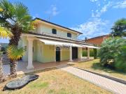 Case e ville in vendita di 350 m² in Via Biline, 23