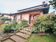 Case e ville in vendita di 350 m² in Via Carducci, 15